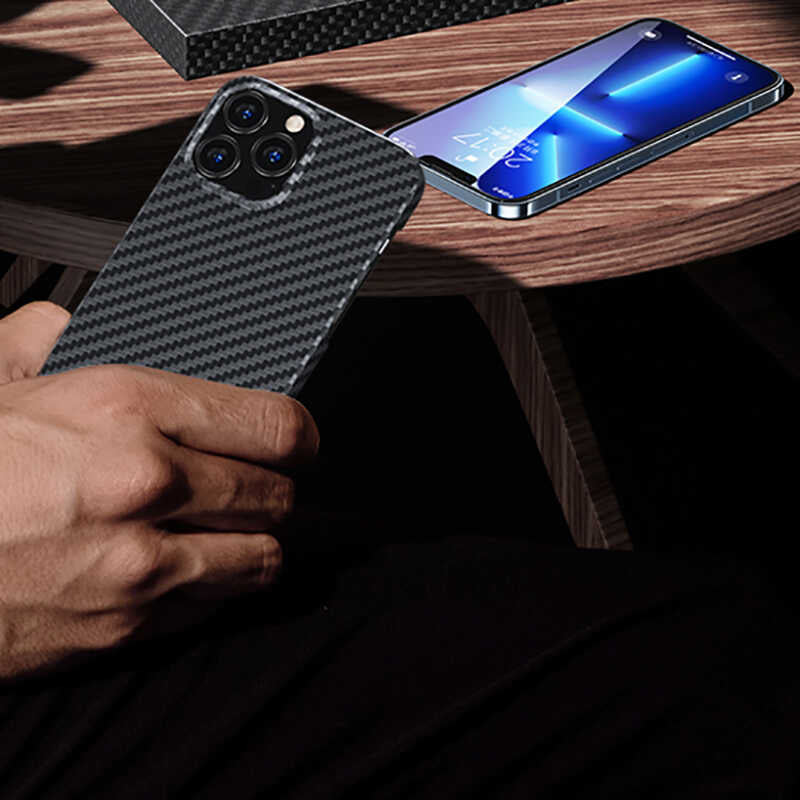 Apple iPhone 13 Pro Kılıf Benks Aramid Karbon M-safe 3 in 1 Set