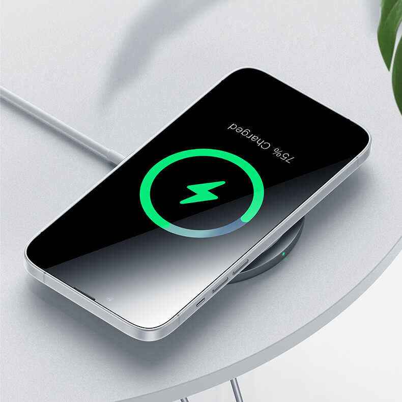 Apple iPhone 13 Pro Kılıf Benks Lollipop Protective Kapak
