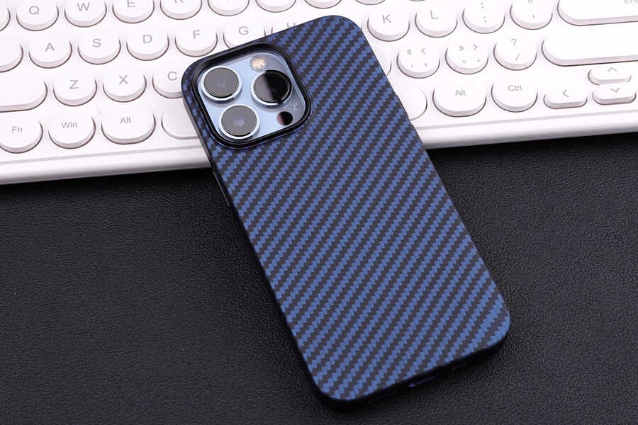 Apple iPhone 13 Pro Max Kılıf Karbon Fiber Tasarımlı Zore Karbono Kapak