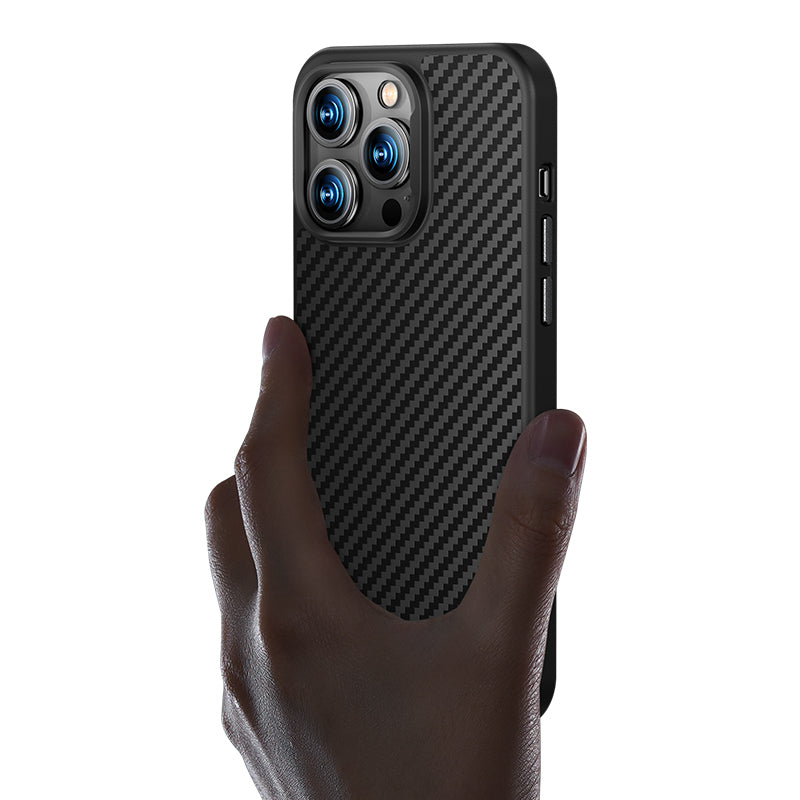 Apple iPhone 14 Plus Kılıf Karbon Fiber M-safe Şarj Özellikli Benks Hybrid ArmorPro 1500D Kevlar Kapak