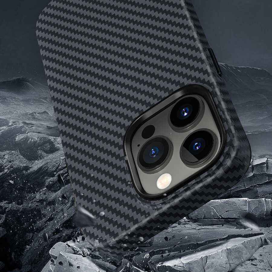 Apple iPhone 14 Plus Kılıf Wiwu Karbon Fiber Görünümlü M-safe Wireless Şarj Özellikli Kabon Kapak