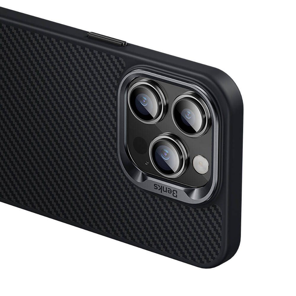 Apple iPhone 14 Pro Kılıf Karbon Fiber M-safe Şarj Özellikli Benks Hybrid ArmorPro 600D Kevlar Kapak