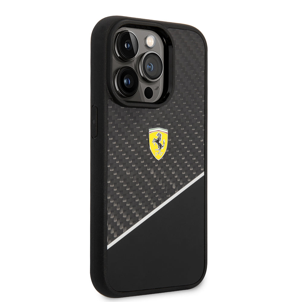 Apple iPhone 14 Pro Max Kılıf Ferrari Orjinal Lisanlı Klasik Metal Logolu Karbon Şerit Desenli Kapak