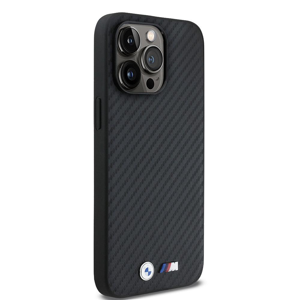 Apple iPhone 15 Pro Max Kılıf BMW Orjinal Lisanslı Karbon Fiber Tasarımlı ve Metal Logolu PU Deri Kapak