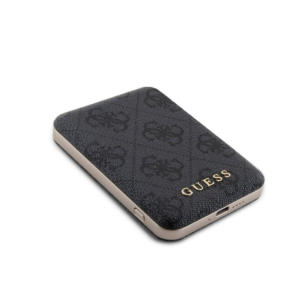 Apple iPhone 15 Pro Max Kılıf Guess Orjinal Lisanslı M-safe Şarj Özellikli Yazı Logolu 4G Desenli Kapak + Powerbank 5000mAh 2in1 Set