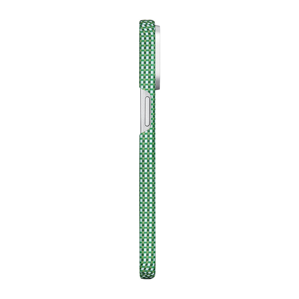 Apple iPhone 15 Pro Max Kılıf M-safe Şarj Özellikli Aramid Fiber Pitaka Ultra-Slim Classic Serisi Forest Green Kapak