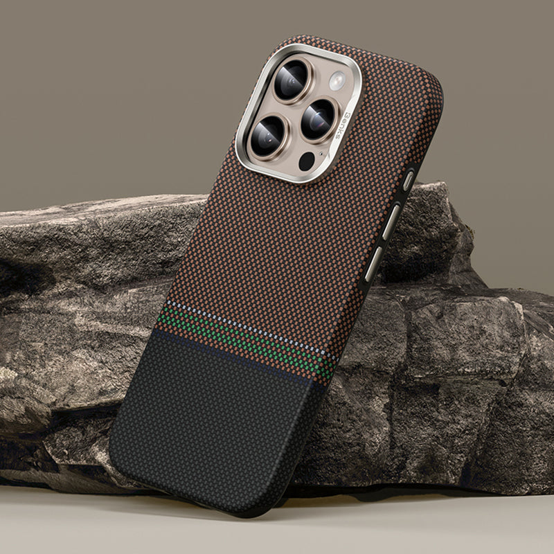 Apple iPhone 16 Pro Kılıf M-safe Şarj Özellikli Karbon Fiber Tasarımlı Benks Prestige ArmorPro Kevlar Kapak