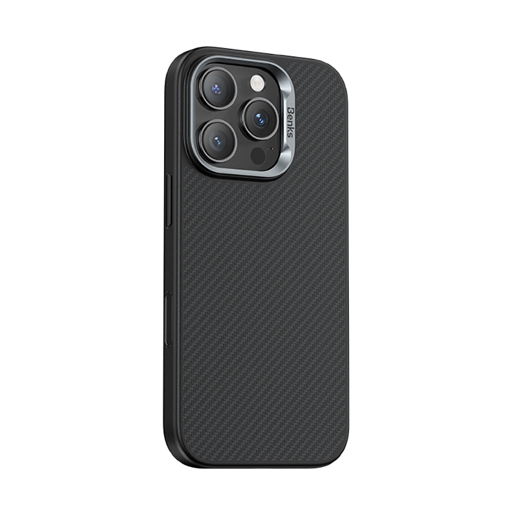 Apple iPhone 16 Pro Max Kılıf Karbon Fiber M-safe Şarj Özellikli Kamera Kontrol Butonlu Benks Hybrid ArmorPro 600D Kevlar Kapak