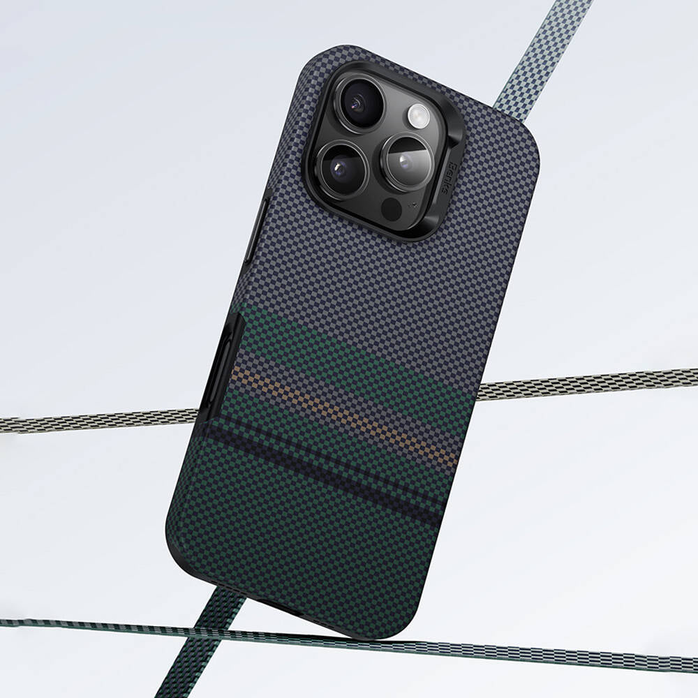 Apple iPhone 16 Pro Max Kılıf M-safe Şarj Özellikli Karbon Fiber Tasarımlı Benks Aurora ArmorPro Kevlar Kapak