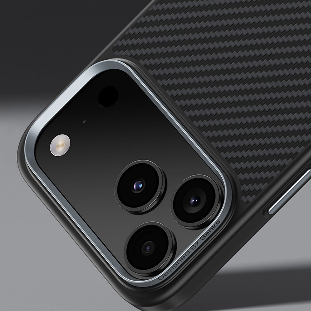 Apple iPhone 17 Kılıf Karbon Fiber M-safe Şarj Özellikli Benks Hybrid ArmorPro 600D Kevlar Kapak