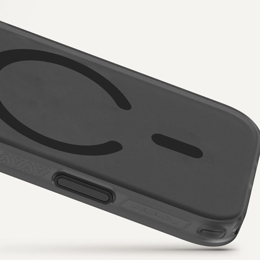 Apple iPhone 17 Pro Kılıf M-Safe Şarj Özellikli Benks C-Magnet Lucid Armor Kapak