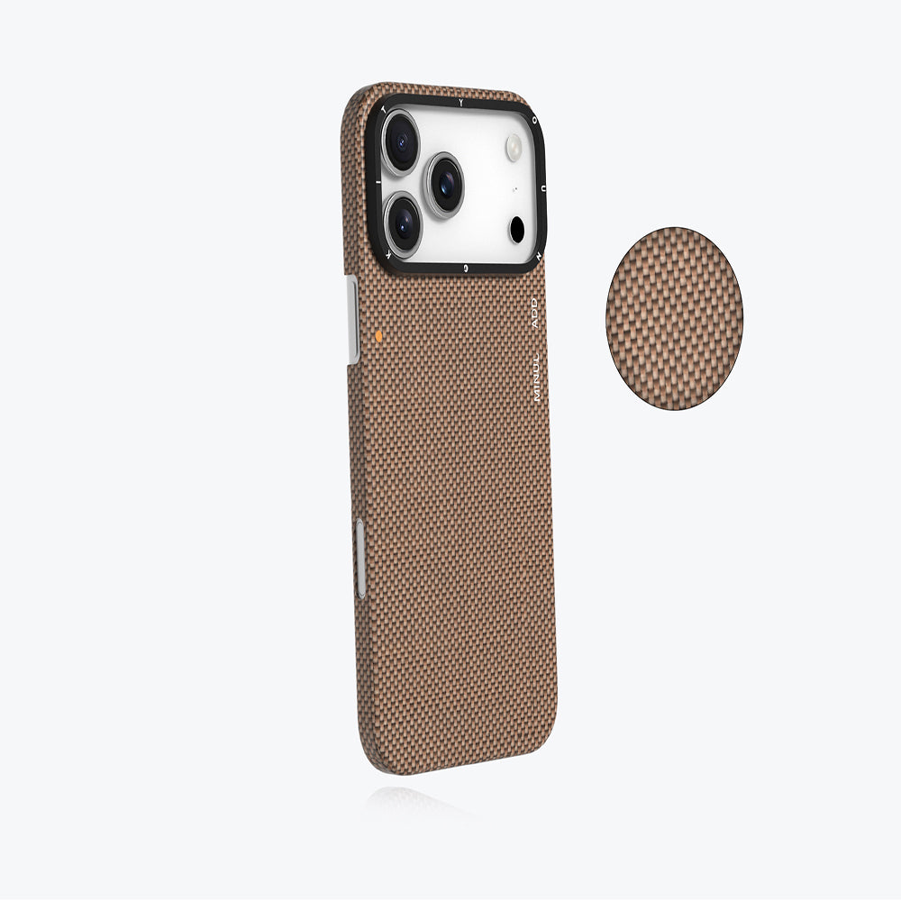 Apple iPhone 17 Pro Max Kılıf M-safe Şarj Özellikli Aramid Fiber Youngkit 1500D Kevlar Extreme Wing Titanyum-Gold Serisi Kapak