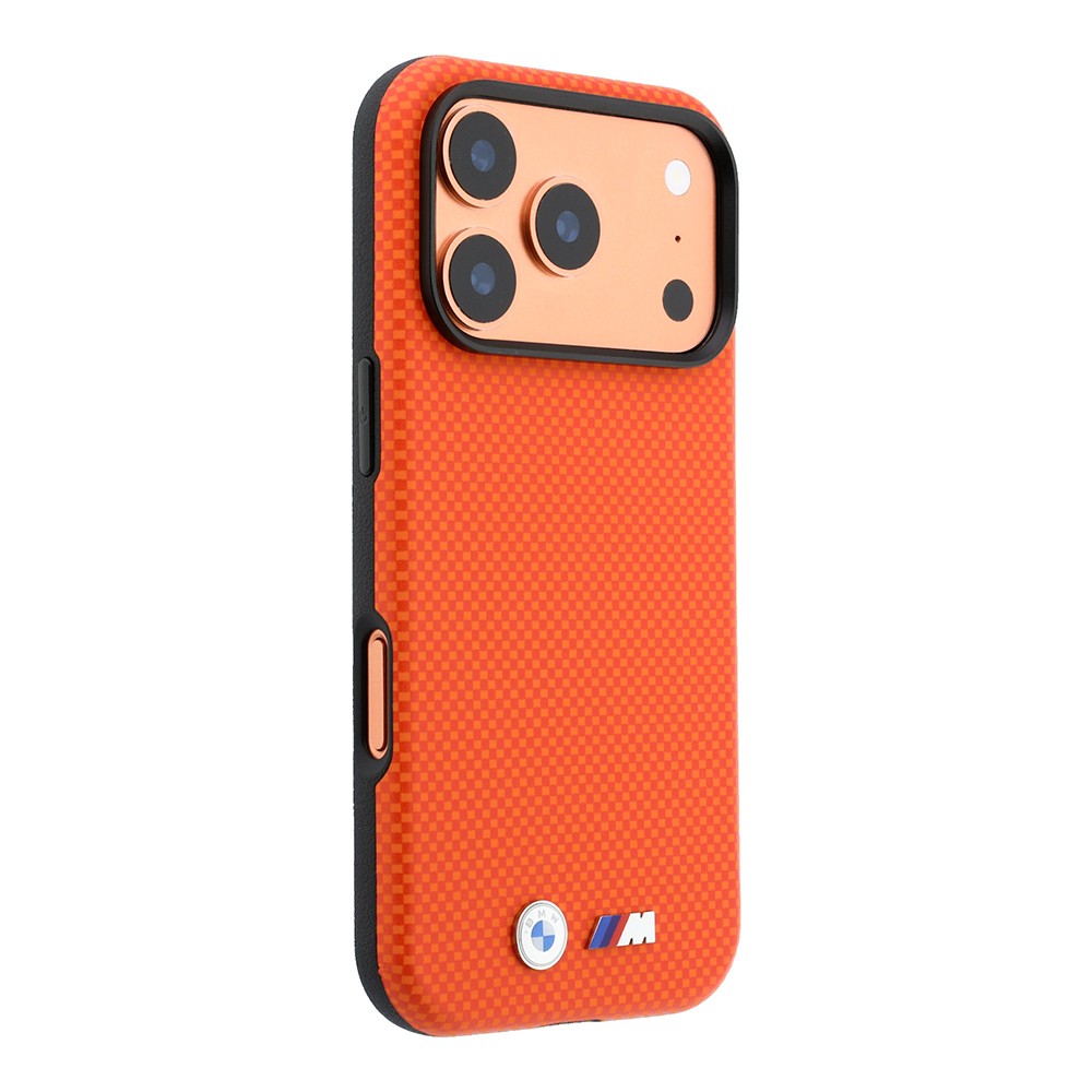Apple iPhone 18 Pro Kılıf BMW Orjinal Lisanslı M-safe Şarj Özellikli Metal Logolu Karbon Fiber Kevlar Kapak