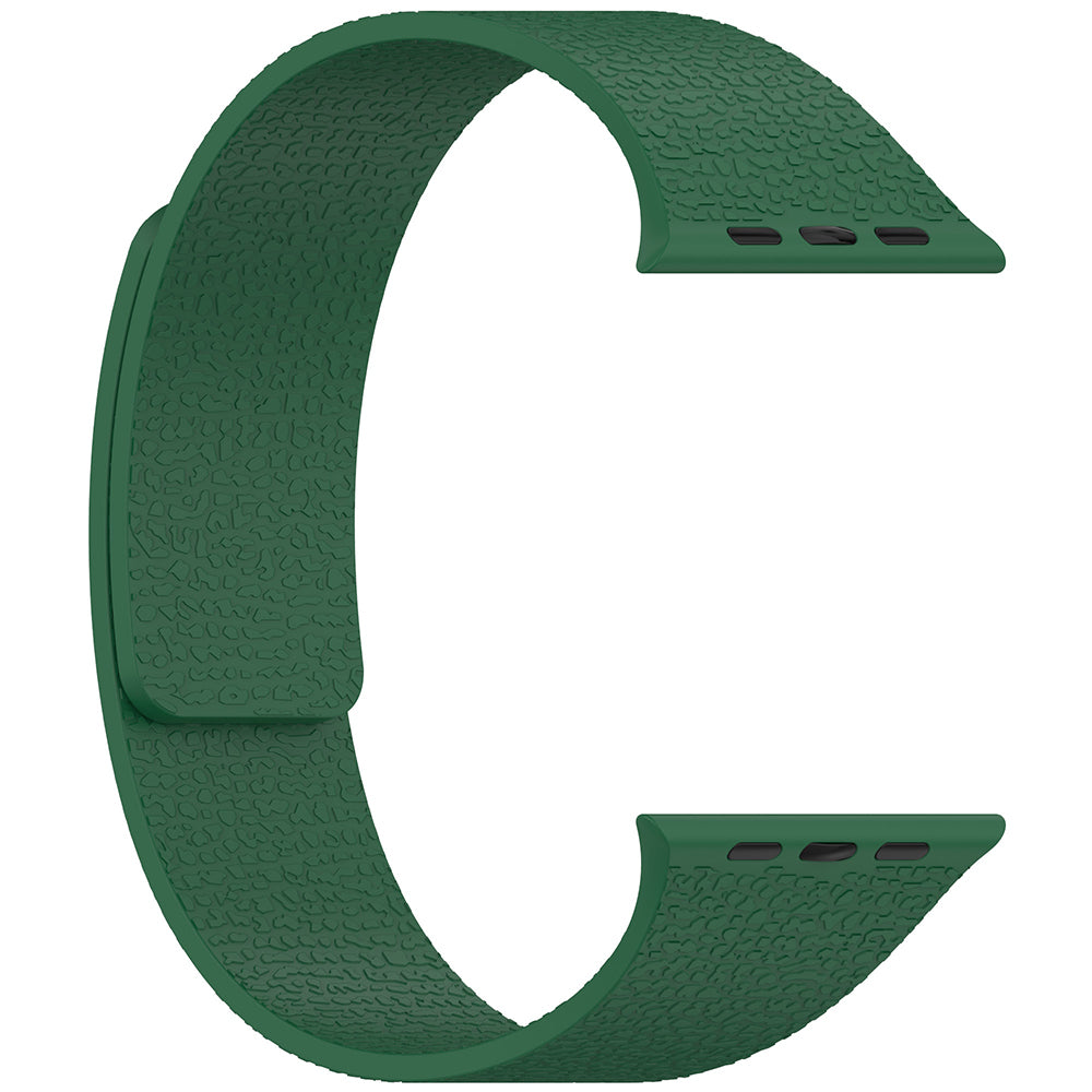 Apple Watch 7 45mm Zore KRD-136 Kabartma Desenli Silikon Kordon