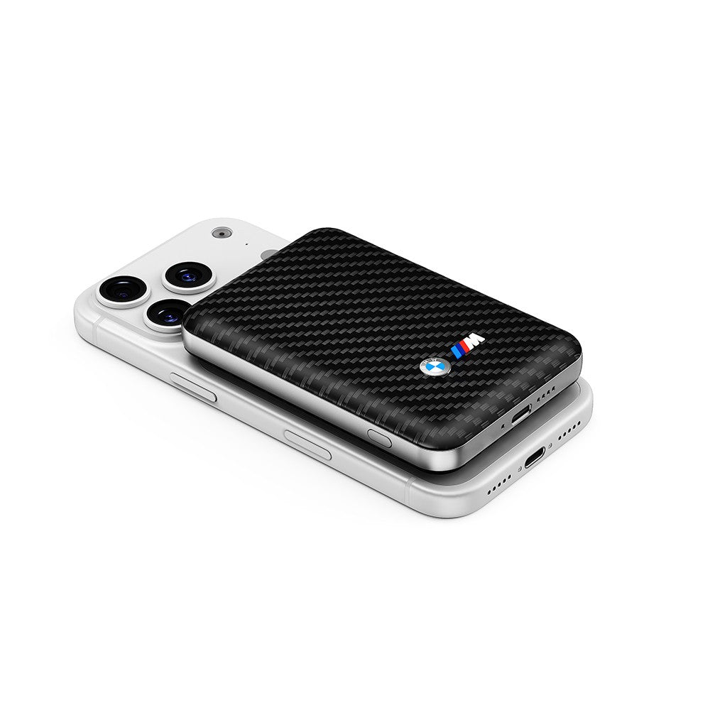 BMW Orjinal Lisanslı PU Karbon Tasarımlı Led Işık Göstergeli Magnetik Powerbank 5000mAh