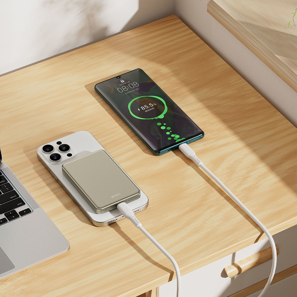 Wiwu P15 LED Işık Göstergeli Ultra İnce PD 20W Kablosuz Powerbank 5000mAh 15W
