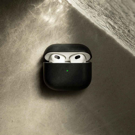 Apple AirPods 3.Nesil Kılıf M-Safe Şarj Özellikli Native Union Hakiki Nappa Derisi Klasik Kapak