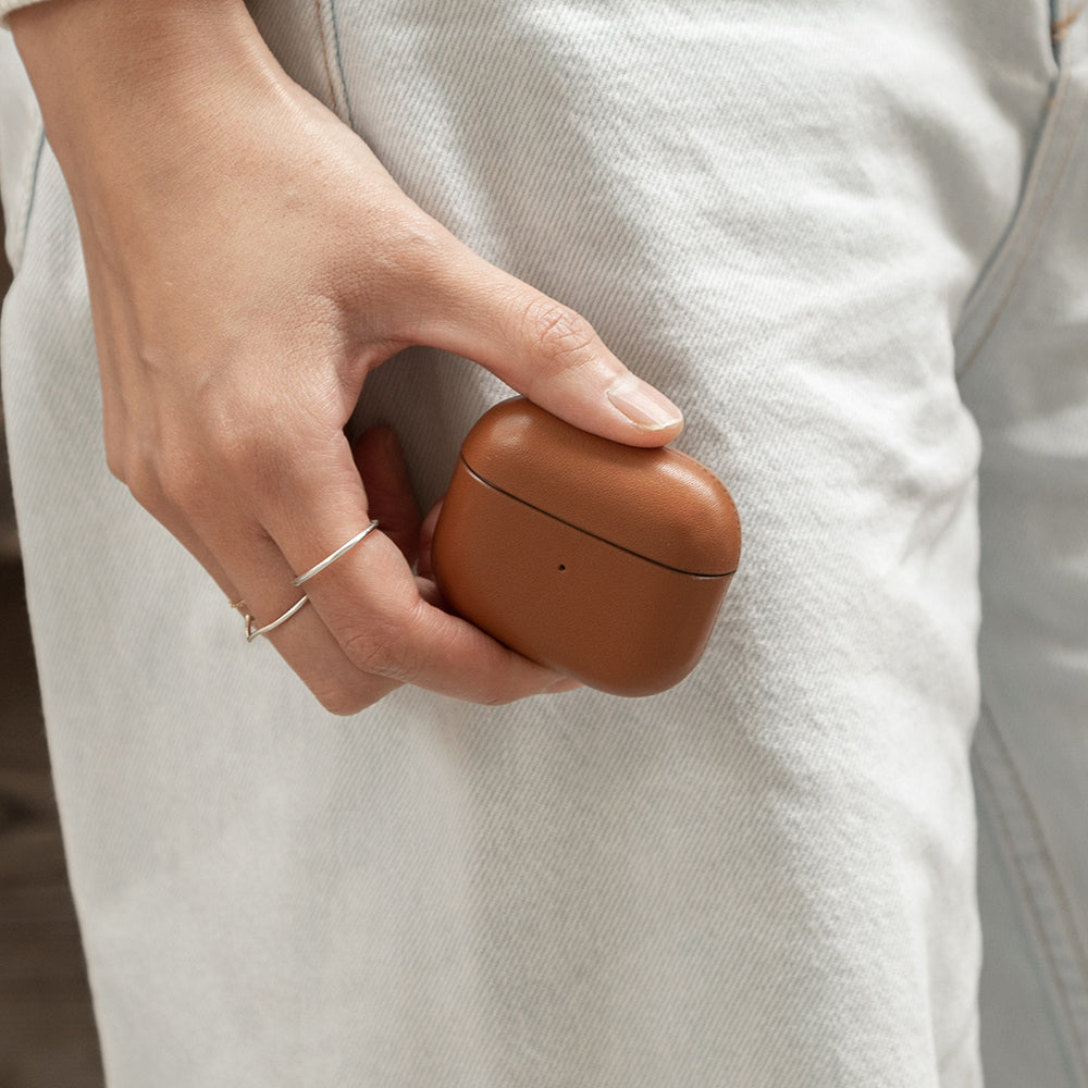 Apple AirPods 3.Nesil Kılıf M-Safe Şarj Özellikli Native Union Hakiki Nappa Derisi Klasik Kapak