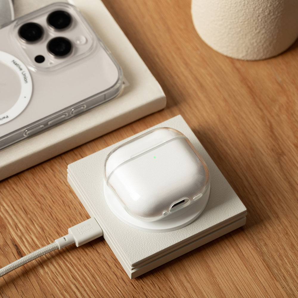 Apple AirPods 4 Kılıf Qi M-Safe Şarj Özellikli Native Union RE Clear Serisi Silikon Kapak