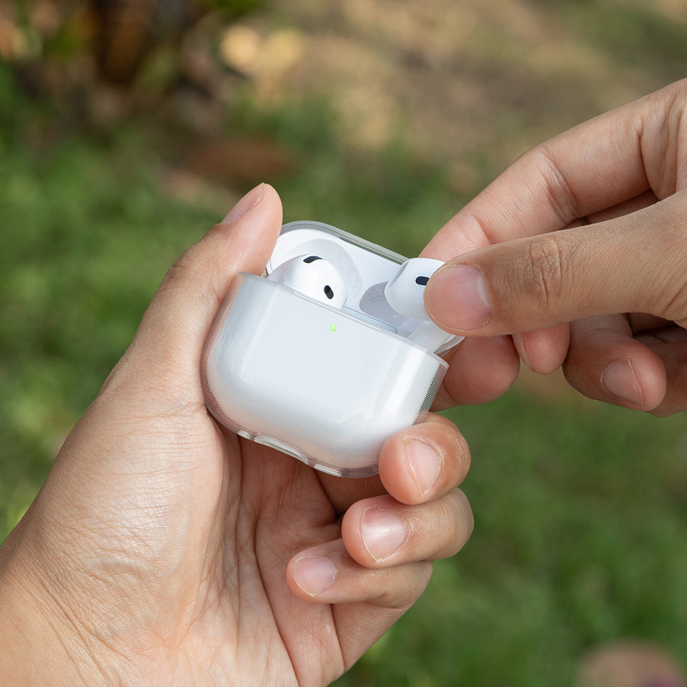 Apple AirPods 4 Kılıf Qi M-Safe Şarj Özellikli Native Union RE Clear Serisi Silikon Kapak