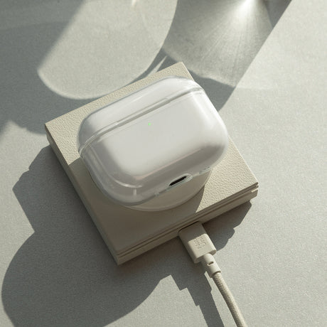 Apple AirPods Pro 3 Kılıf Qi M-Safe Şarj Özellikli Native Union Clear Serisi Silikon Kapak