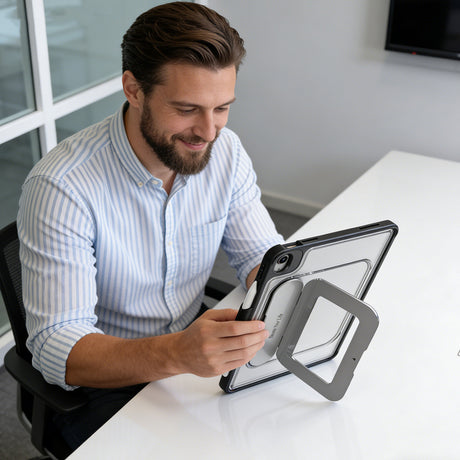 Apple iPad Pro 11 2018 Mutural AlloyKick Serisi Kalem Bölmeli Alüminyum Standlı Tablet Kılıfı