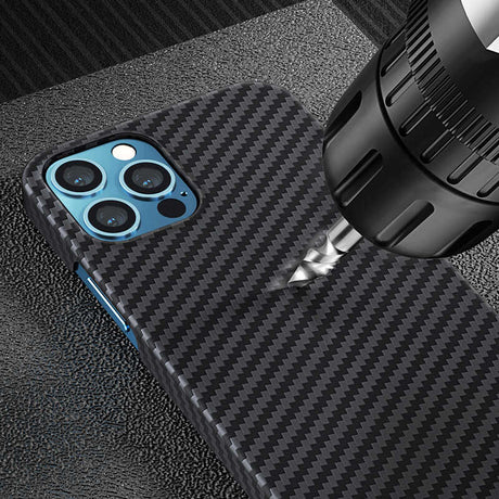 Apple iPhone 12 Kılıf Benks MFİ M-safe Magnetic Aramid Kapak