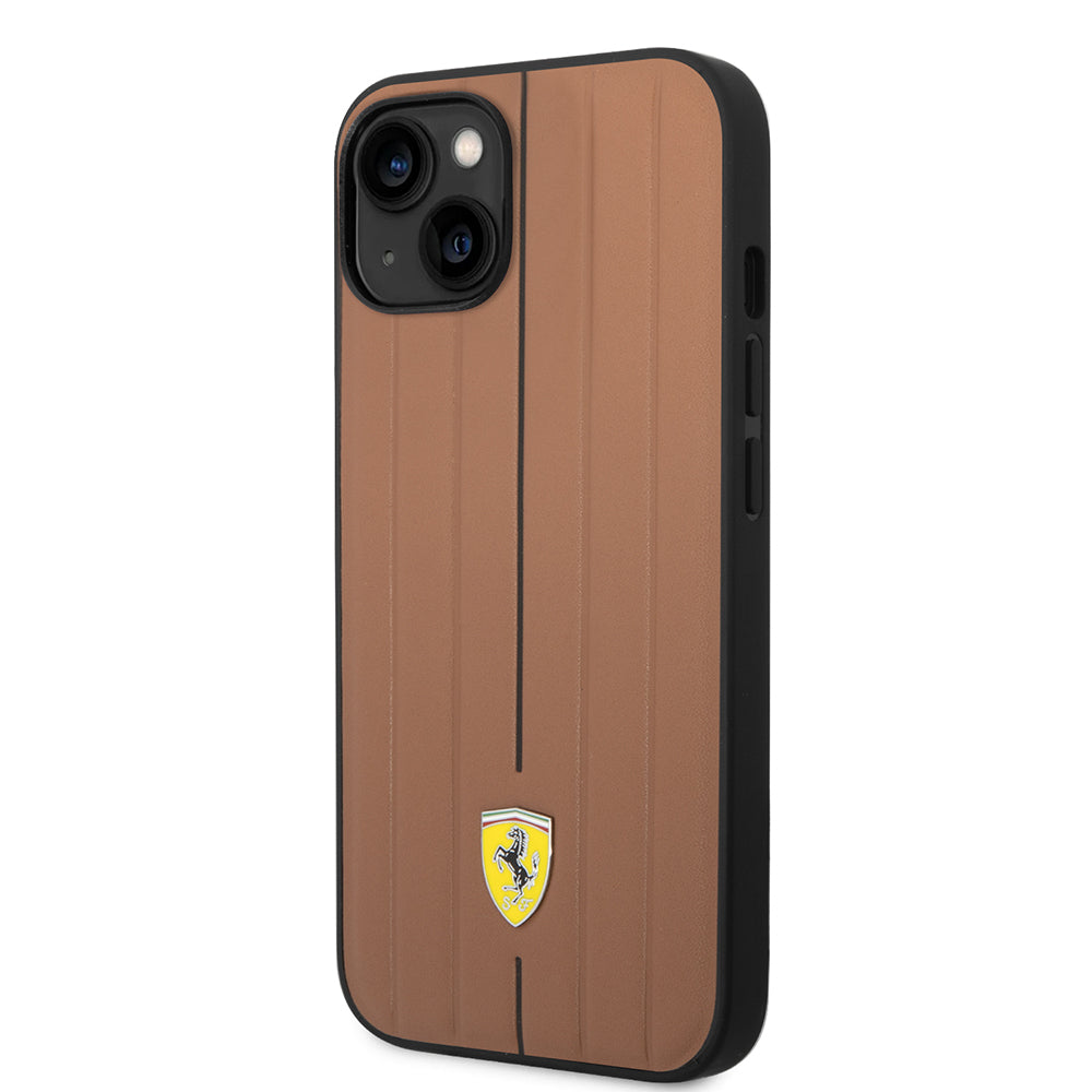 Apple iPhone 14 Kılıf Ferrari Orjinal Lisanslı Deri Arka Yüzey Metal Logolu Şerit Tasarımlı Kapak