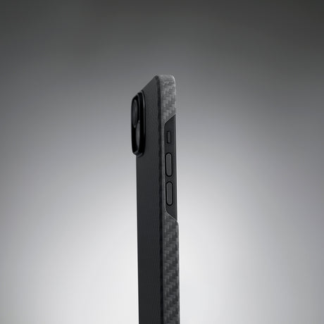 Apple iPhone 14 Kılıf M-safe Şarj Özellikli 1500D Aramid Fiber Pitaka Ultra-Slim Classic Serisi Black-Grey Twill Kapak