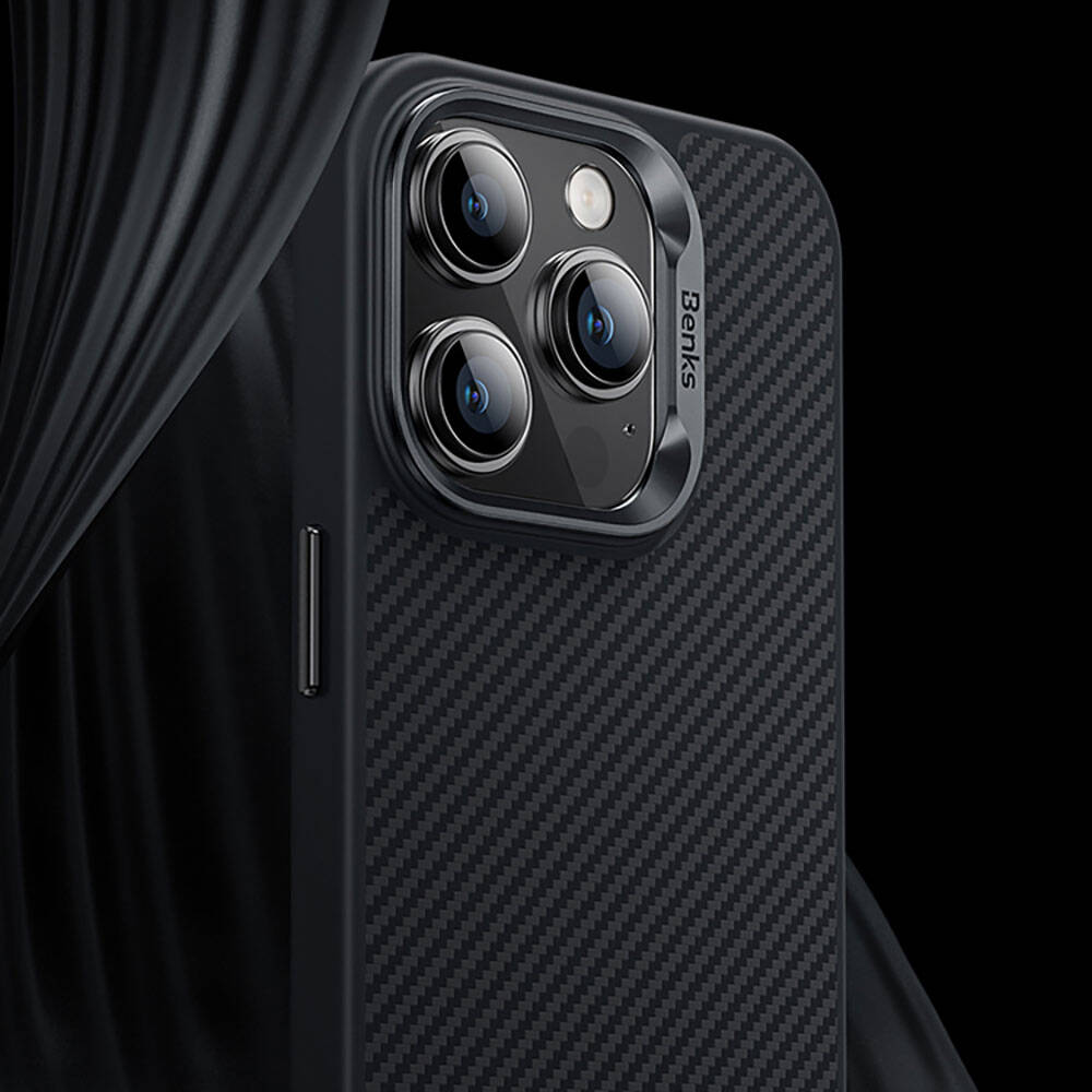 Apple iPhone 14 Pro Kılıf Karbon Fiber M-safe Şarj Özellikli Benks Hybrid ArmorPro 600D Kevlar Kapak