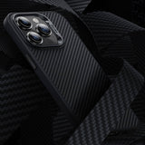 Apple iPhone 14 Pro Max Kılıf Karbon Fiber M-safe Şarj Özellikli Benks Hybrid ArmorPro 600D Kevlar Kapak