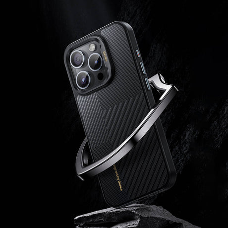 Apple iPhone 14 Pro Max Kılıf M-safe Şarj Özellikli Karbon Fiber Benks Montage Hybrid ArmorPro Kevlar Kapak