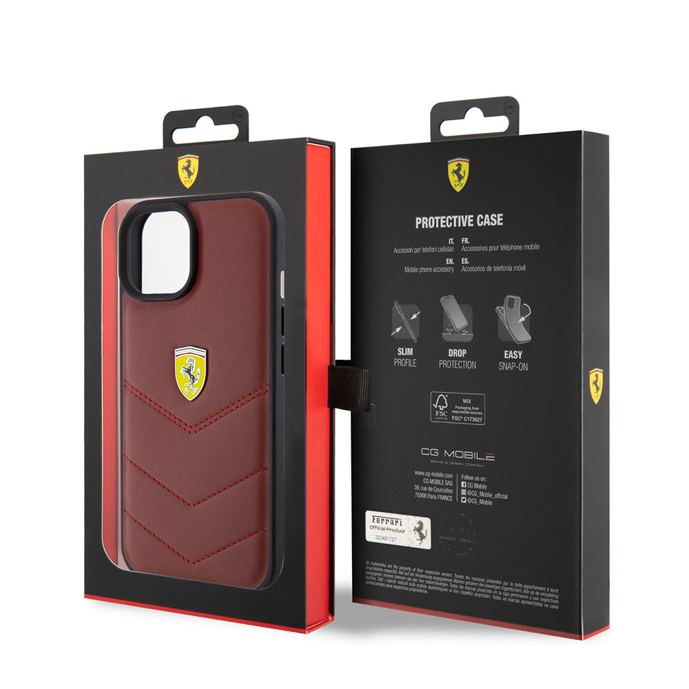 Apple iPhone 15 Kılıf Ferrari Orjinal Lisanslı Deri Dikişli Arka Yüzey Metal Logo Tasarımlı Kapak