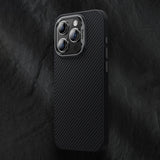 Apple iPhone 15 Kılıf Karbon Fiber M-safe Şarj Özellikli Benks Hybrid ArmorPro 600D Kevlar Kapak