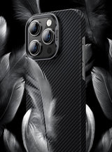 Apple iPhone 15 Kılıf M-safe Özellikli Karbon Fiber Benks Essential ArmorAir 600D Kevlar Kapak