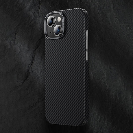 Apple iPhone 15 Kılıf M-safe Özellikli Karbon Fiber Benks Essential ArmorAir 600D Kevlar Kapak