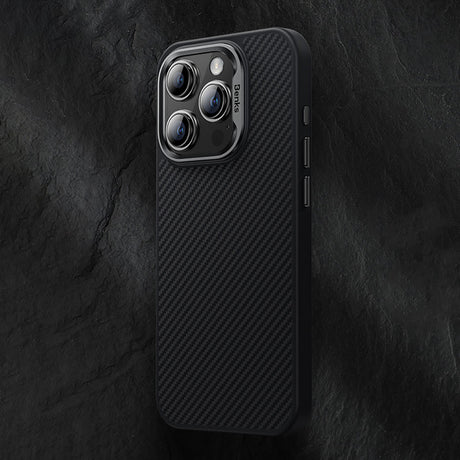 Apple iPhone 15 Plus Kılıf Karbon Fiber M-safe Şarj Özellikli Benks Hybrid ArmorPro 600D Kevlar Kapak