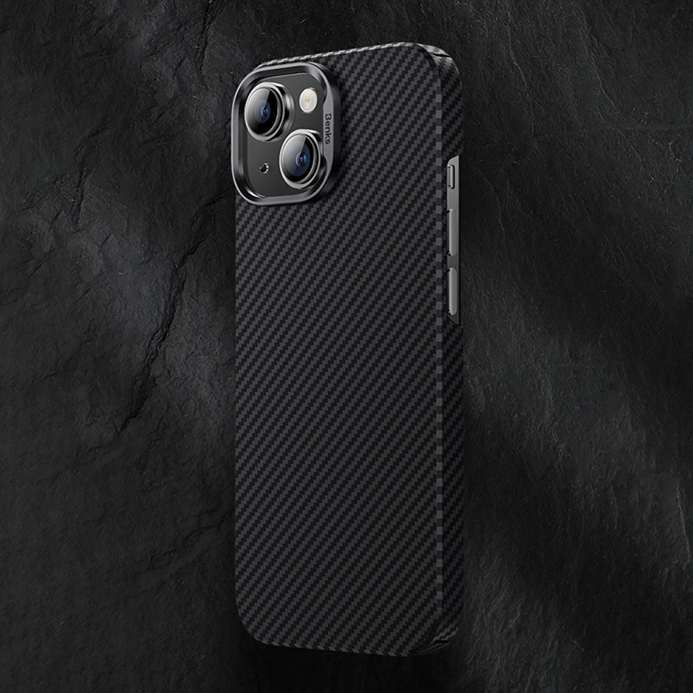 Apple iPhone 15 Plus Kılıf M-safe Özellikli Karbon Fiber Benks Essential ArmorAir 600D Kevlar Kapak