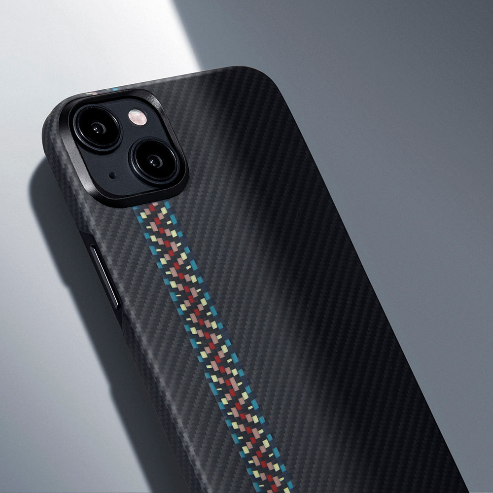 Apple iPhone 15 Plus Kılıf M-safe Şarj Özellikli 600D Aramid Fiber Pitaka Tactile Woven Orchestra Serisi Rhapsody Kapak