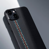 Apple iPhone 15 Plus Kılıf M-safe Şarj Özellikli 600D Aramid Fiber Pitaka Tactile Woven Orchestra Serisi Rhapsody Kapak