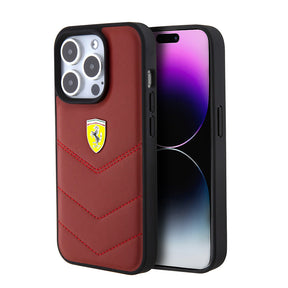 Apple iPhone 15 Pro Kılıf Ferrari Orjinal Lisanslı Deri Dikişli Arka Yüzey Metal Logo Tasarımlı Kapak