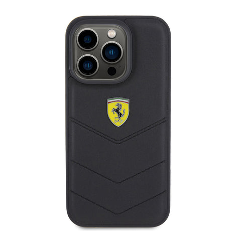 Apple iPhone 15 Pro Kılıf Ferrari Orjinal Lisanslı Deri Dikişli Arka Yüzey Metal Logo Tasarımlı Kapak