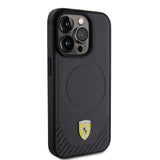 Apple iPhone 15 Pro Kılıf Ferrari Orjinal Lisanslı M-safe Şarj Özellikli Metal Logolu PU Karbon Kapak