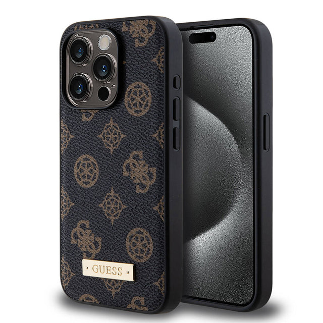Apple iPhone 15 Pro Kılıf Guess M-safe Şarj Özellikli PU Deri Desenli Metal Plaka Logolu Kapak