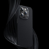 Apple iPhone 15 Pro Kılıf Karbon Fiber M-safe Şarj Özellikli Benks Hybrid ArmorPro 600D Kevlar Kapak