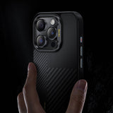 Apple iPhone 15 Pro Kılıf M-safe Şarj Özellikli Karbon Fiber Benks Montage Hybrid ArmorPro Kevlar Kapak
