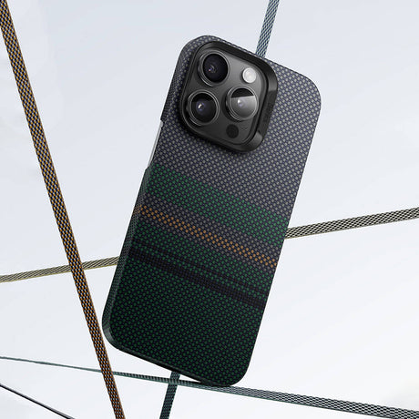 Apple iPhone 15 Pro Kılıf M-safe Şarj Özellikli Karbon Fiber Tasarımlı Benks Aurora ArmorAir Kevlar Kapak