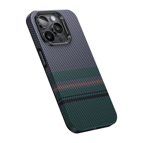 Apple iPhone 15 Pro Kılıf M-safe Şarj Özellikli Karbon Fiber Tasarımlı Benks Aurora ArmorPro Kevlar Kapak