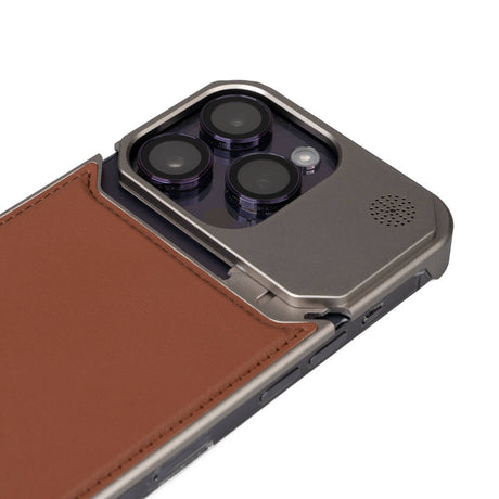 Apple iPhone 15 Pro Kılıf M-safe Şarj Özellikli Mekanizmalı Koku Hazneli Zore Mostar Kapak