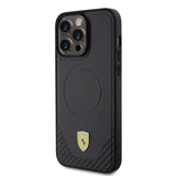 Apple iPhone 15 Pro Max Kılıf Ferrari Orjinal Lisanslı M-safe Şarj Özellikli Metal Logolu PU Karbon Kapak